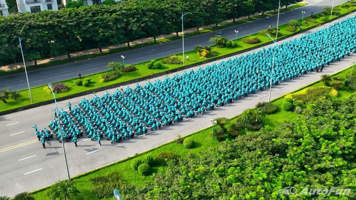 Xanh SM ra mắt dịch vụ vận chuyển bằng xe xanh hai bánh tại Hà Nội 01